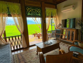 Traditional Malay Villa with Private Pool, 2-4 Pax WIFI